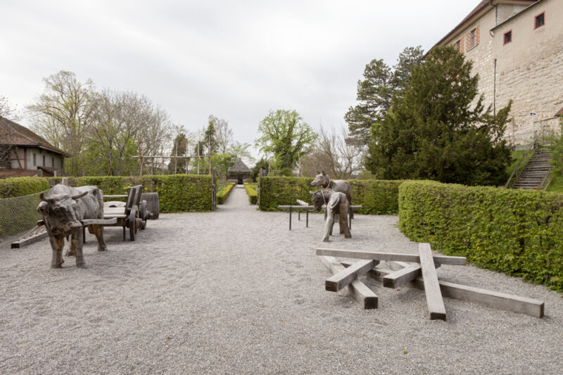 SchlossKyburg_2_Spielplatz.jpg